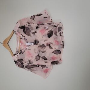 New York & Company Sheer Cropped Floral Blouse XS NWT